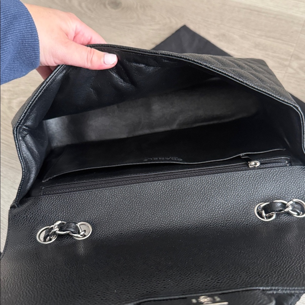 Chanel Pebbled Leather Jumbo Classic Bag - Picture 9 of 12